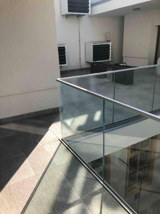 Apartman Luxury Cozy 2 Bdr Downtown Apt.3 *