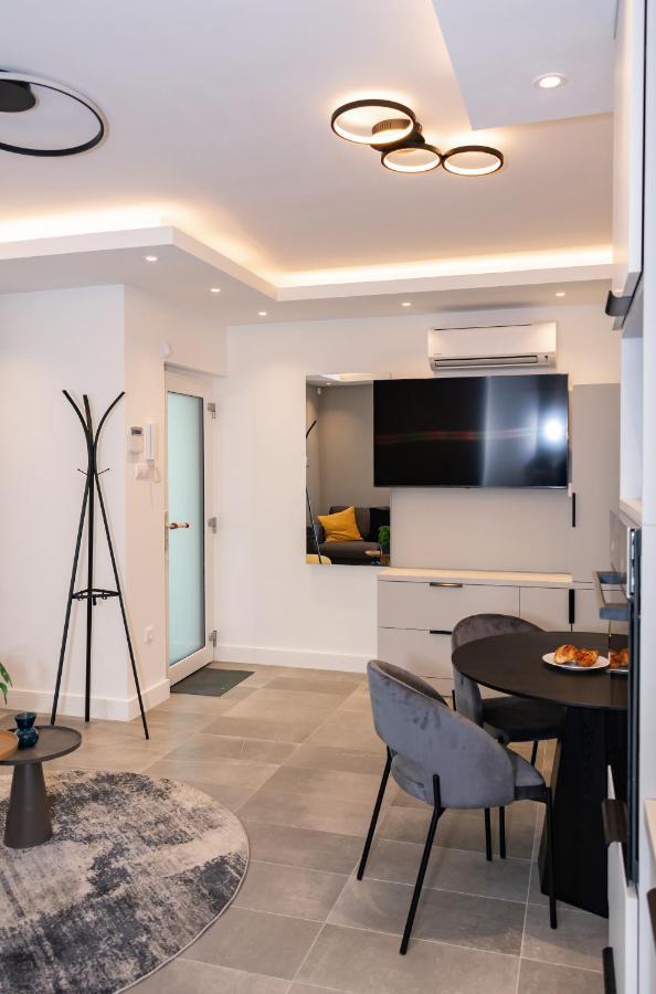 Luxury Cozy 2 Bdr Downtown Apt.3